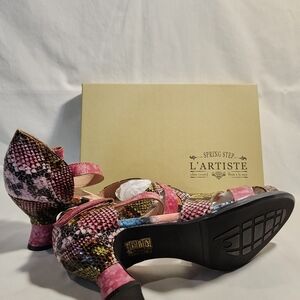 L'Artiste by Spring Step Women's Multicolor Heels